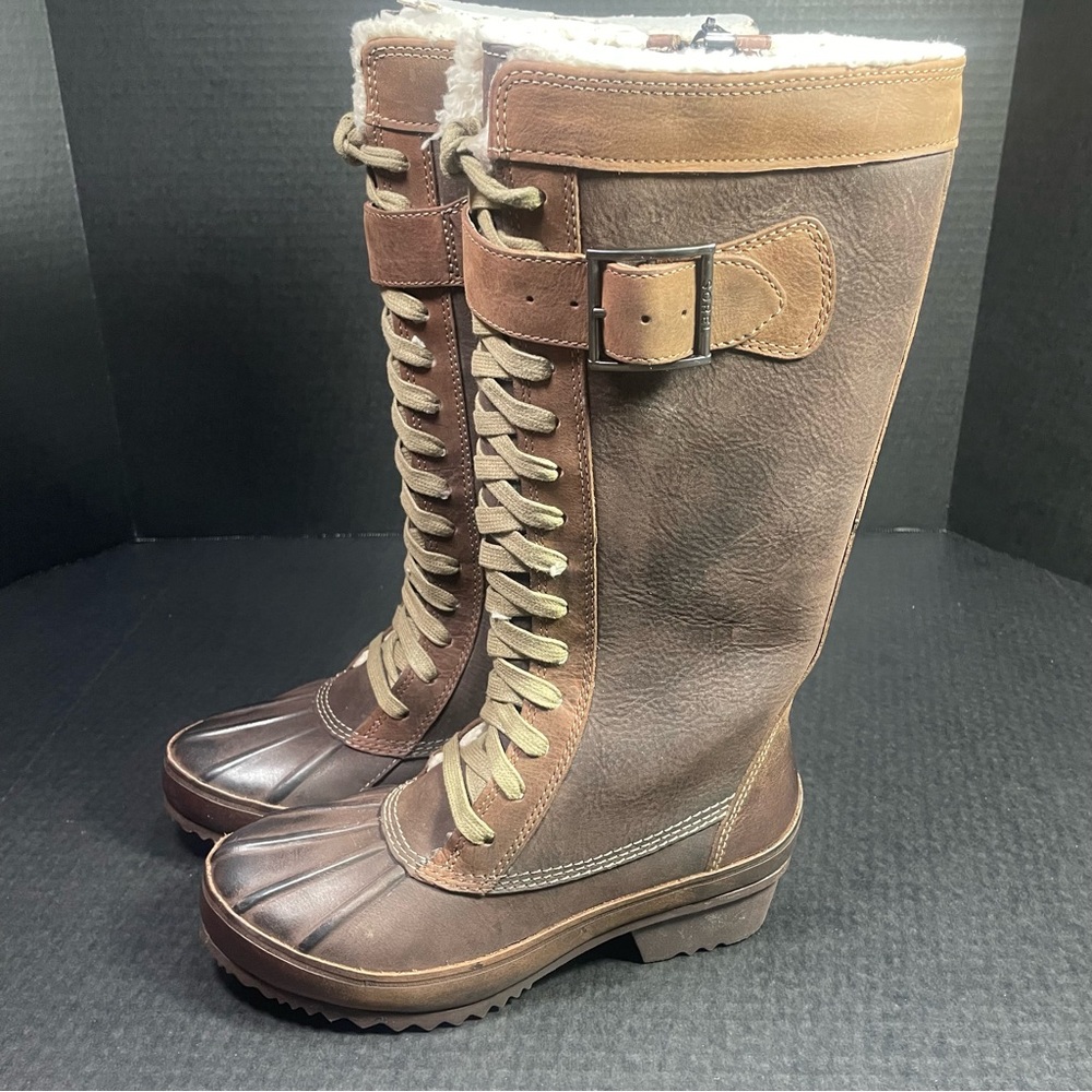 Brand New Sorel Cappuccino Earhart 5.5M Lace & Zip up! SALE! True to size fit!